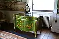 Commode, 1700s – East Bedroom – Harewood House