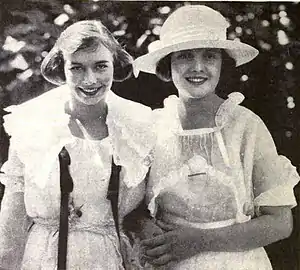 Constance Wilson andLois Wilson 1921