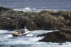 Creel boat in the channel between Holm of Skaw and Inner Flaess