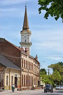 The northern side of the main street in Dévaványa