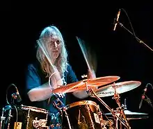 Dave Kerman with Present Acoustic performing at a RIO Festival in Southern France, April 2007.