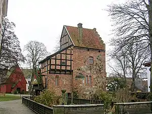 Dekanhuset (Dean's house)