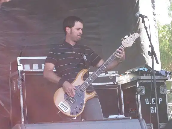 Derek Gibbs at Warped Tour 2010-08-10 01.jpg