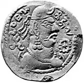 A coin of Khingila with the title Deva Shahi Khinghila ( "God-King Khingila"), 440-490 CE.