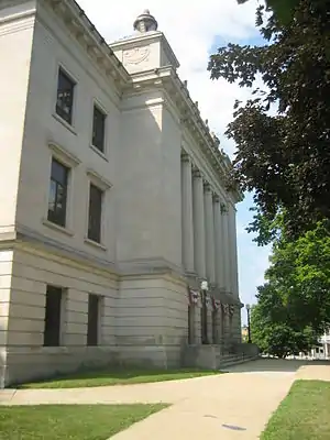 Lee County Courthouse