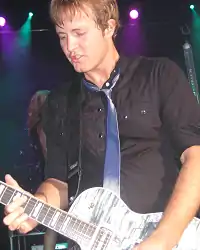 Danny Spencer performing with the Rogue Traders on the 'Better in the Dark' Tour