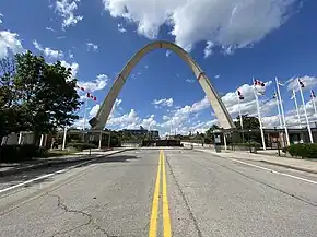 Dufferin St Bridge Arch 2023.jpg