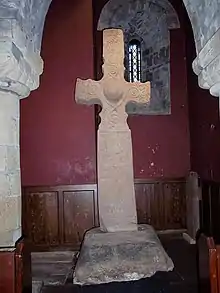 Dupplin Cross, Class III