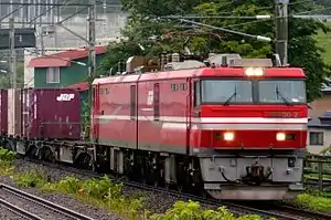 A Class EH800 AC electric locomotive in July 2016