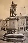 Egmont's statue, market square, Zottegem (old photo)