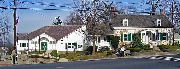 Elting Memorial Library