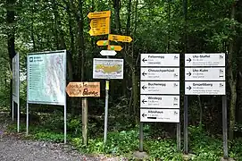 Hiking signs at the top station