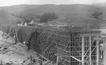 Construction of Fernbridge in 1911