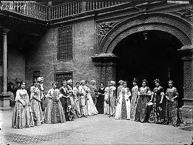 Festivities of the Centennial of the Independence of Peru inside the Palacio de Torre Tagle, photo of 1921.