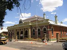 Forbes - a Classical Revival courthouse completed in 1880