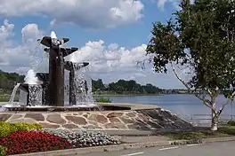 Fountain on Osisko Lake.