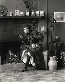 Frances Benjamin Johnston, Self-Portrait (as "New Woman"), 1896