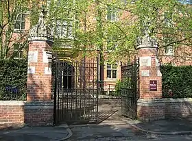 Ridley Hall gateway