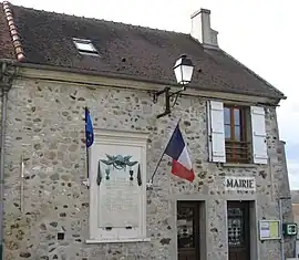 The town hall in Germigny-sous-Coulombs