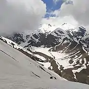 Gidara Bugyal covered with snow