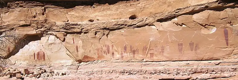 The Great Gallery, Pictographs, Canyonlands National Park, Horseshoe Canyon, Utah, 15 by 200 feet (4.6 by 61.0 m), c. 1500 BCE