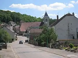 The church and surroundings in Grenant