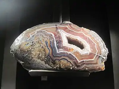 Quartz var. agate geode