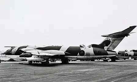 Handley Page Victor B2 with Kuchemann carrots on  wing surface