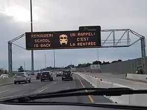 A full matrix sign on Highway 401 in Ontario, Canada