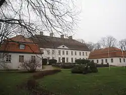 Suuremõisa Manor