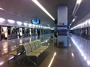 Line 10 platform of Hongqiao Railway Station