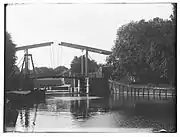 Double wooden drawbridge  established by Jacob Olie in 1891