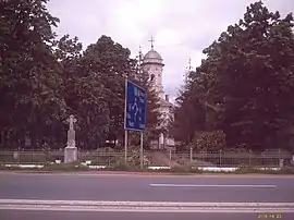 Church in the center of the commune