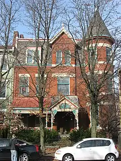 House at 200 West North Avenue