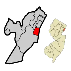 Location of Hoboken in Hudson County highlighted in red (left). Inset map: Location of Hudson County in New Jersey highlighted in orange (right).