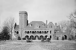 Hundred Oaks Castle