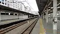 Platform 1/2 (with Saikyo Line on the right) in August 2014