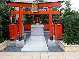 Inari Daimyojin on the roof of Hankyu Department Stores Umeda main store