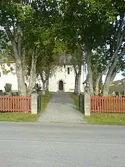  Entrance portal