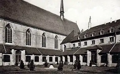 The cloister's garden