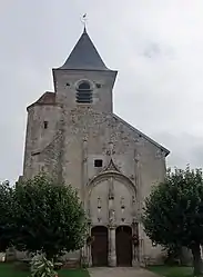 The church in Jully-sur-Sarce