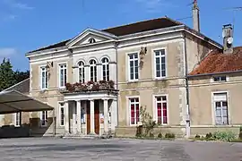 The town hall in Juzennecourt