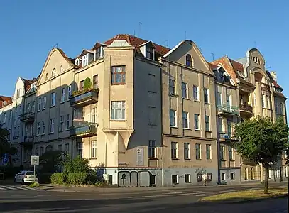 General view of both frontages