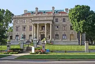 Kansas City Museum (R.A. Long Residence - Corinthian Hall)