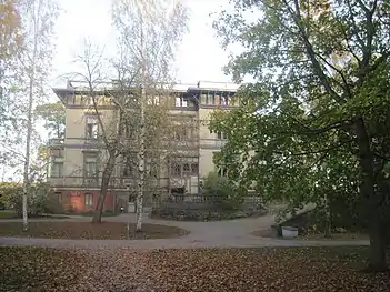 The Karhusaari Art Centre viewed from the inner yard.