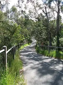 The Koonung Creek Trail west of Blackburn Road.