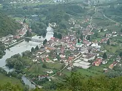 View of Kulen Vakuf from Ostrovica Castle.