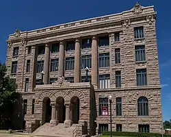 The Lamar County Courthouse in Paris