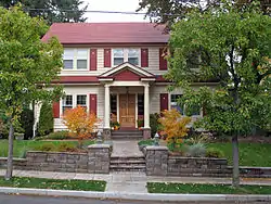 Lester and Hazel Murphy House