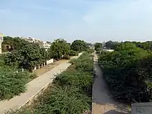 Liaquatabad railway station, view towards Gilani from pedestrian bridge